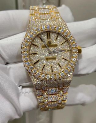 Men Luxury Bling Iced Out Watches Moissanite  Mens Watch On Wrist